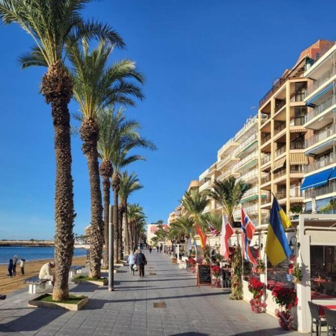 Bungalow Avec Piscine Τορεβιέχα Εξωτερικό φωτογραφία